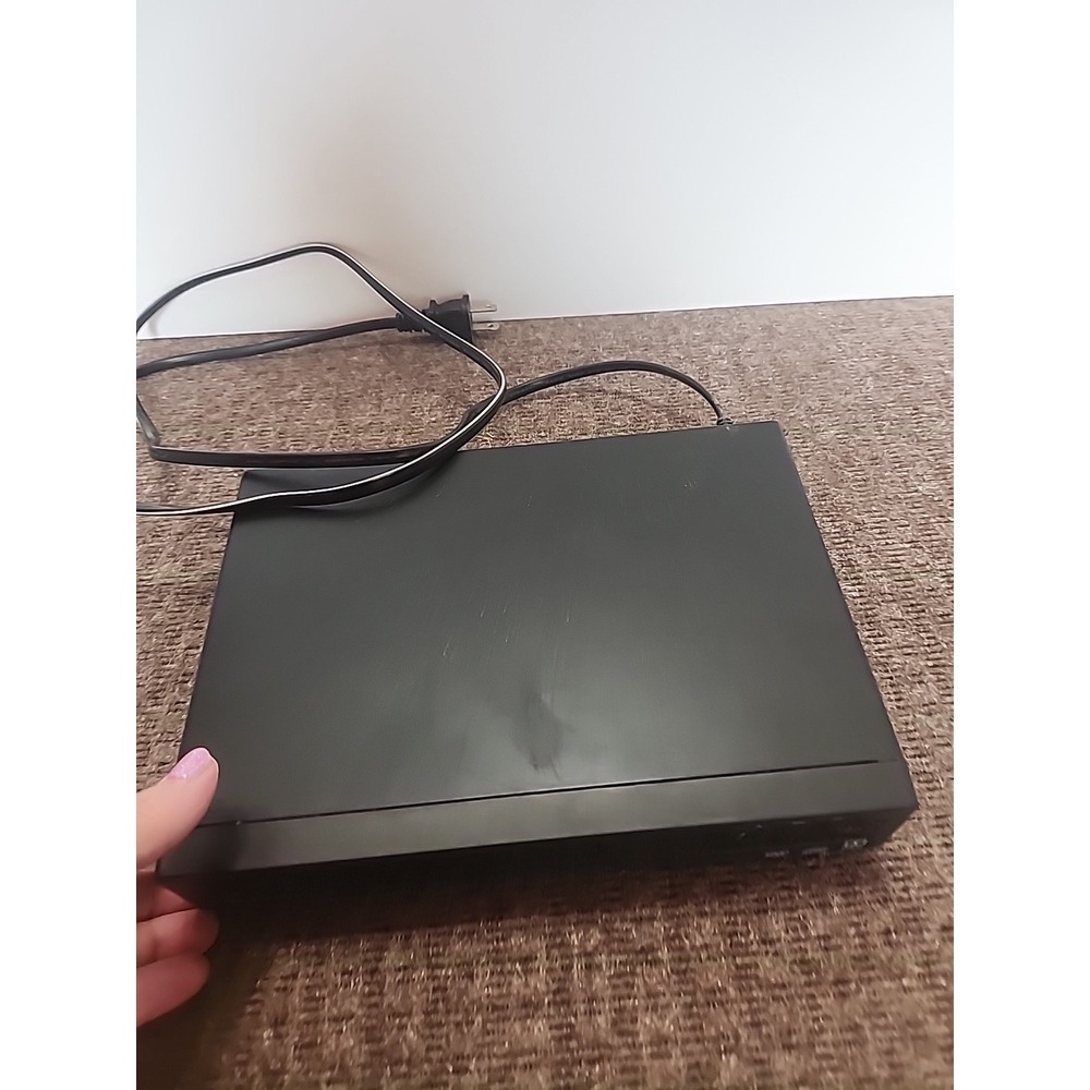 Sanyo FWDP105F‎ A DVD Player Black Compact Dolby Audio CD Player Funai